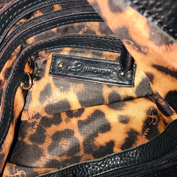 B Makowsky Black Leather & Silver Stud Crossbody. - Picture 13 of 16